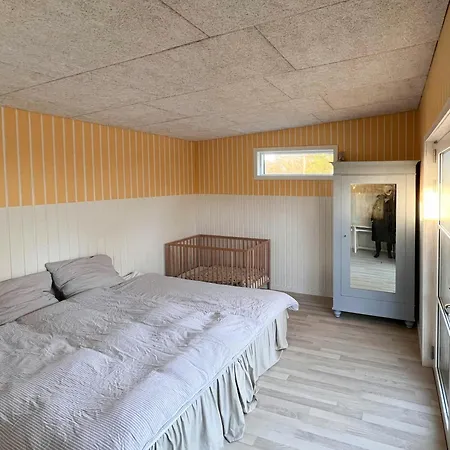 Family Summer House Near Plantation And Beaches * Højby