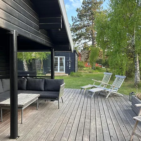 Family Summer House Near Plantation And Beaches *